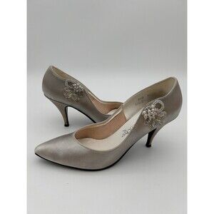 Vintage Peacocks Formal Evening Wedding Heels Women’s 8.5 Silver Pearl Embellish